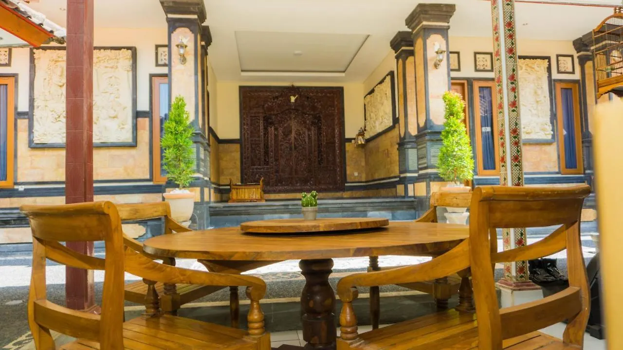 Cakra House Hotel Denpasar  0*, Denpasar (Bali) Indonesia